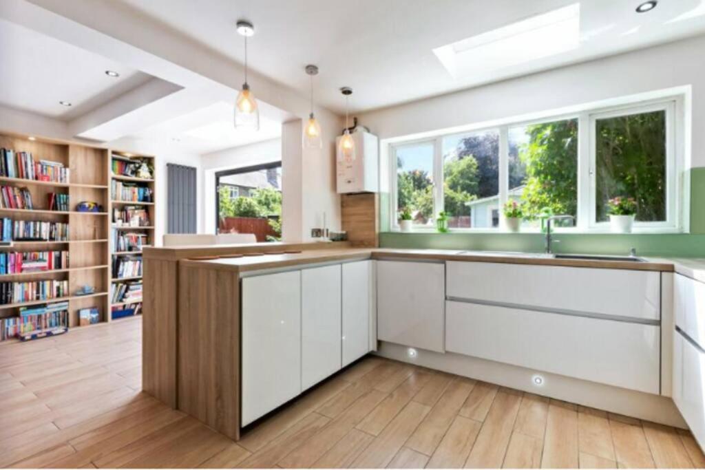 Large Family Home Near Richmond Park New Malden Zewnętrze zdjęcie
