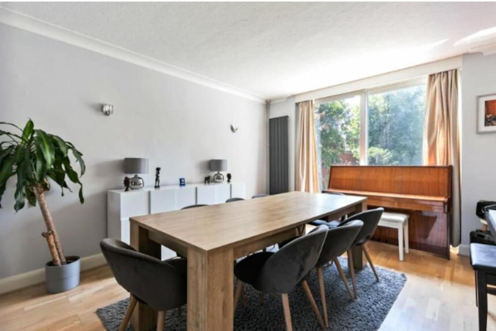 Large Family Home Near Richmond Park New Malden Zewnętrze zdjęcie