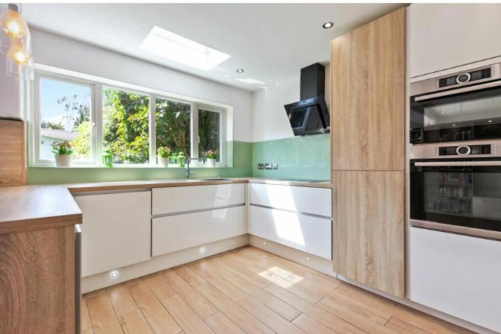 Large Family Home Near Richmond Park New Malden Zewnętrze zdjęcie