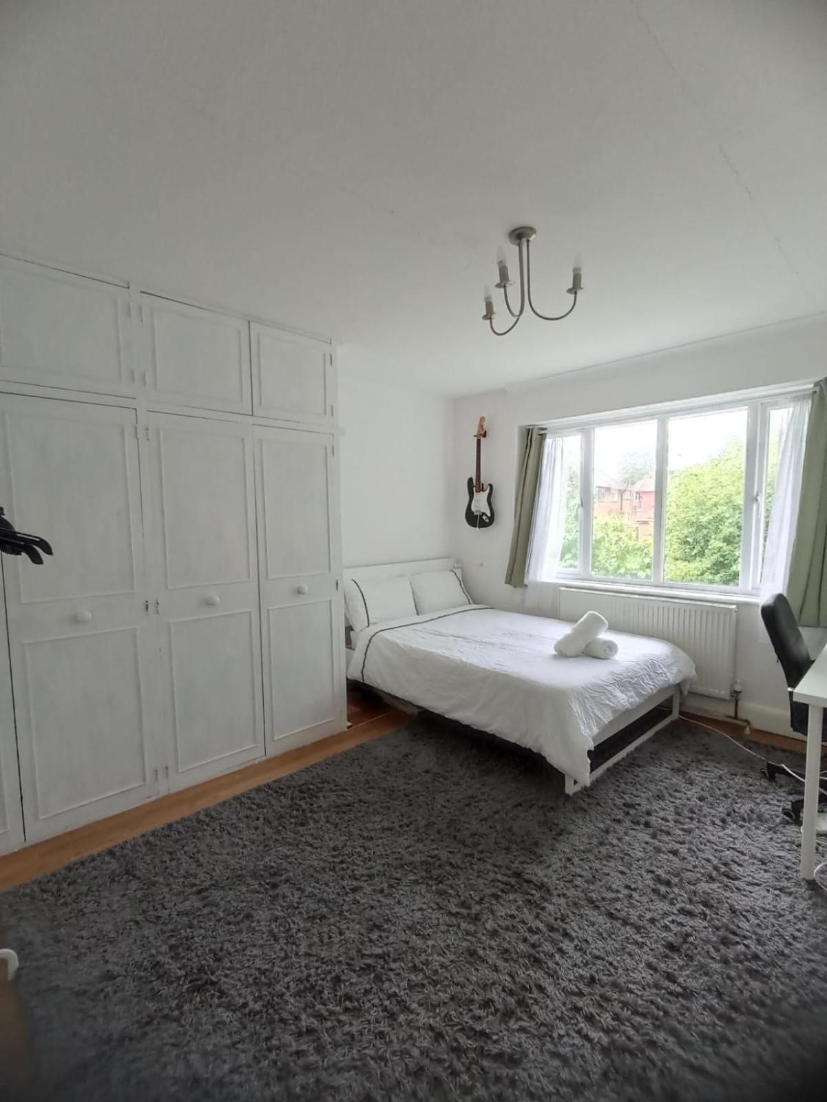 Large Family Home Near Richmond Park New Malden Zewnętrze zdjęcie