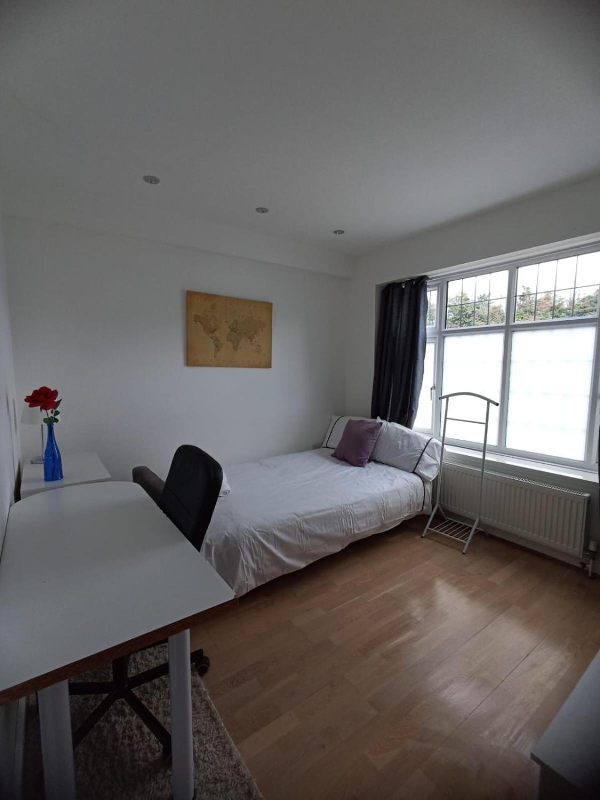 Large Family Home Near Richmond Park New Malden Zewnętrze zdjęcie